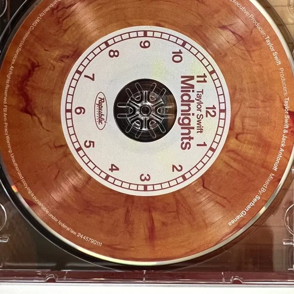 Signed Midnights Taylor Swift CD - Picture 3 of 3